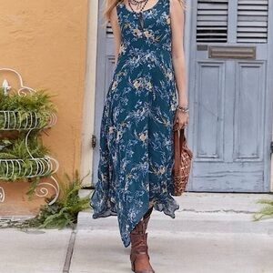 Sundance On The Breeze Dress 16 Blue Floral Boho-Chic Western Asymmetrical Hem